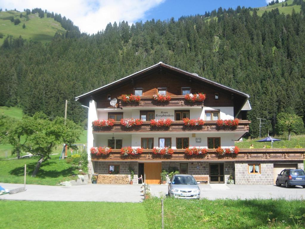 Haus Bergfrieden Hotel Bach  Exterior foto